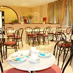 Hotel Clarin