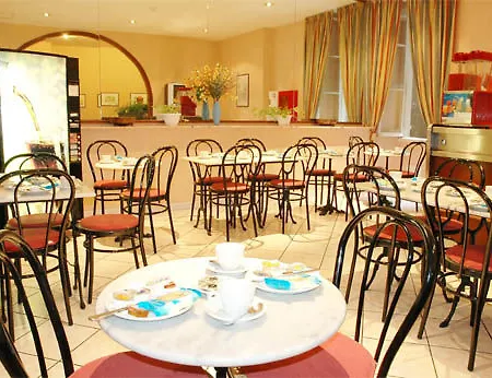 Hotel Clarin