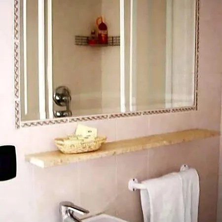 Clarin Hotel 2*