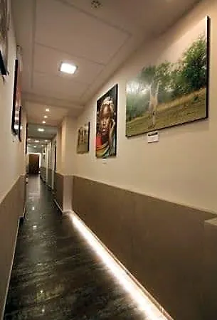 Clarin Hotel 2*