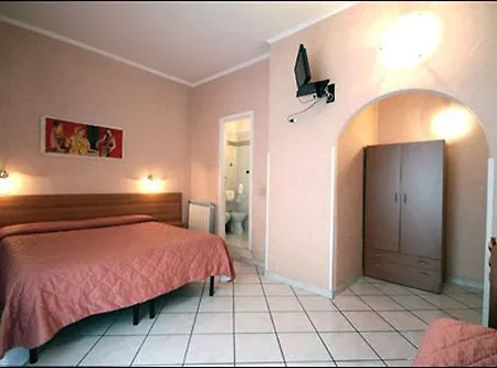 Hotel Clarin Roma